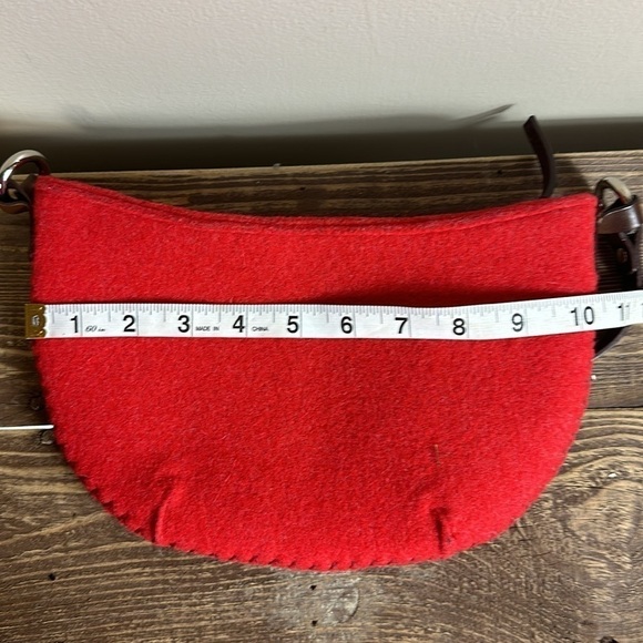 Banana Republic red purse. 90% wool 10%polyester.  Cow leather strap. - Picture 4 of 8